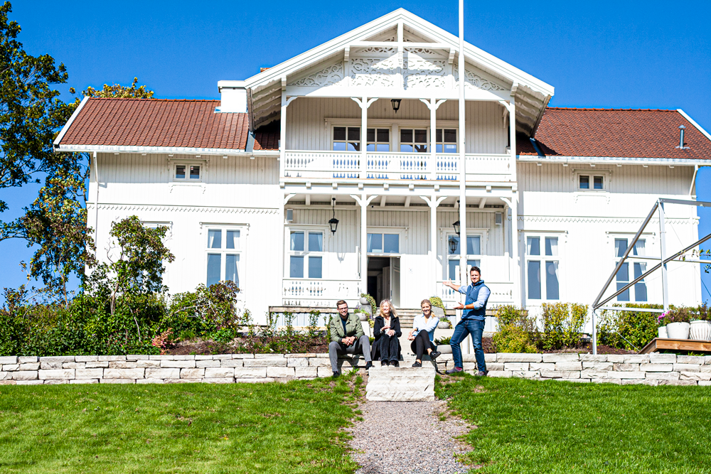 Kjeller Gaard har en vakker hage