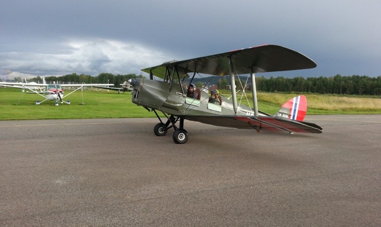 veteranfly-kjeller-gaard-liten