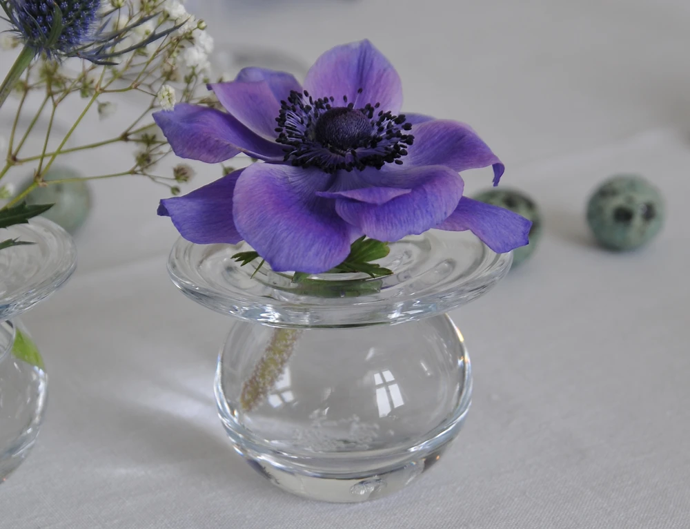 Blå blomst i Finn Schjøll vase