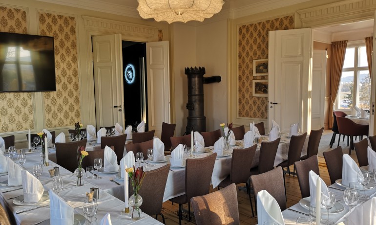 1d892761a840a70cac729c63db28788e